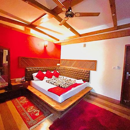 Tanglewood Villa Manāli Екстериор снимка