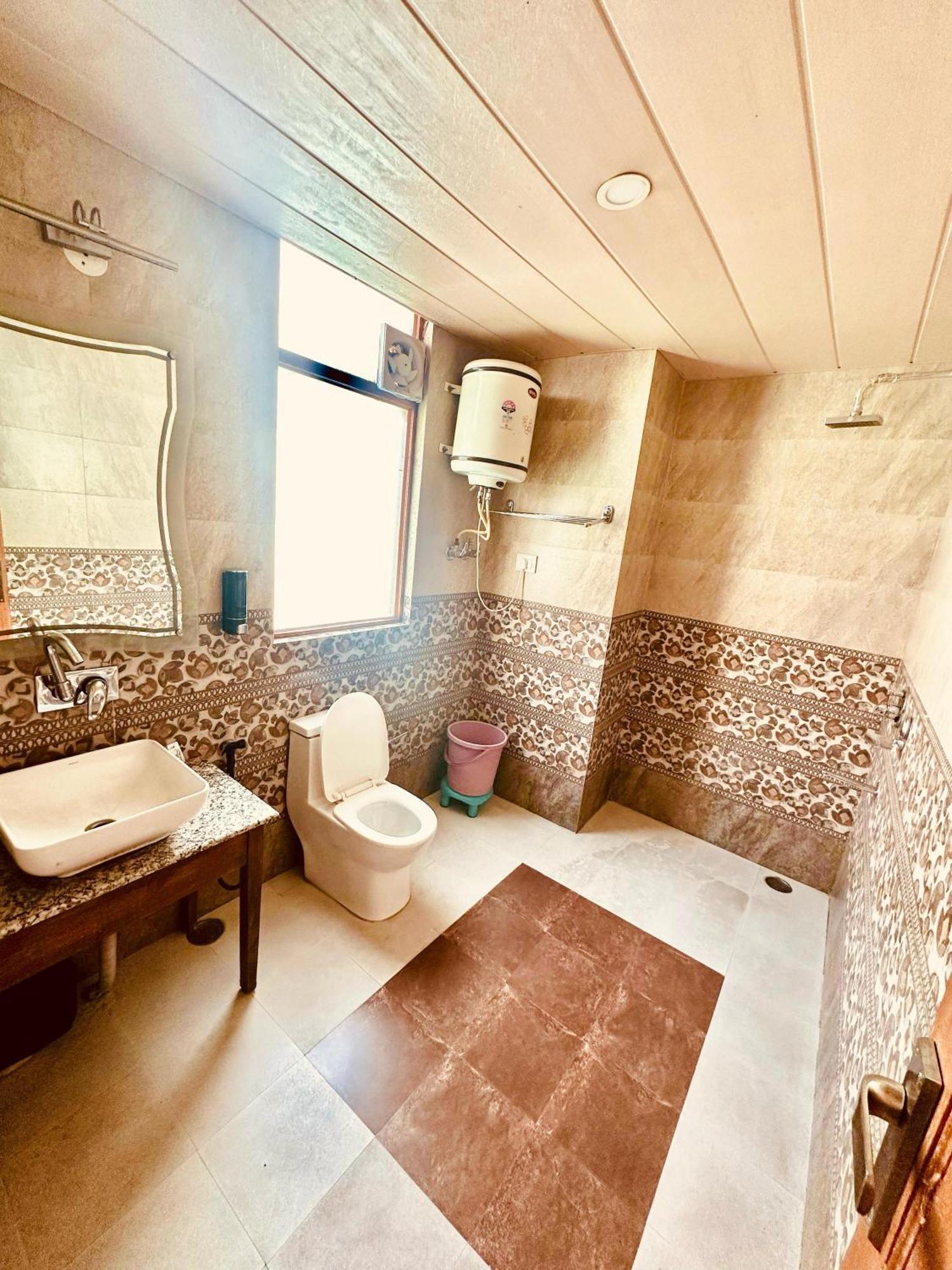 Tanglewood Villa Manāli Екстериор снимка