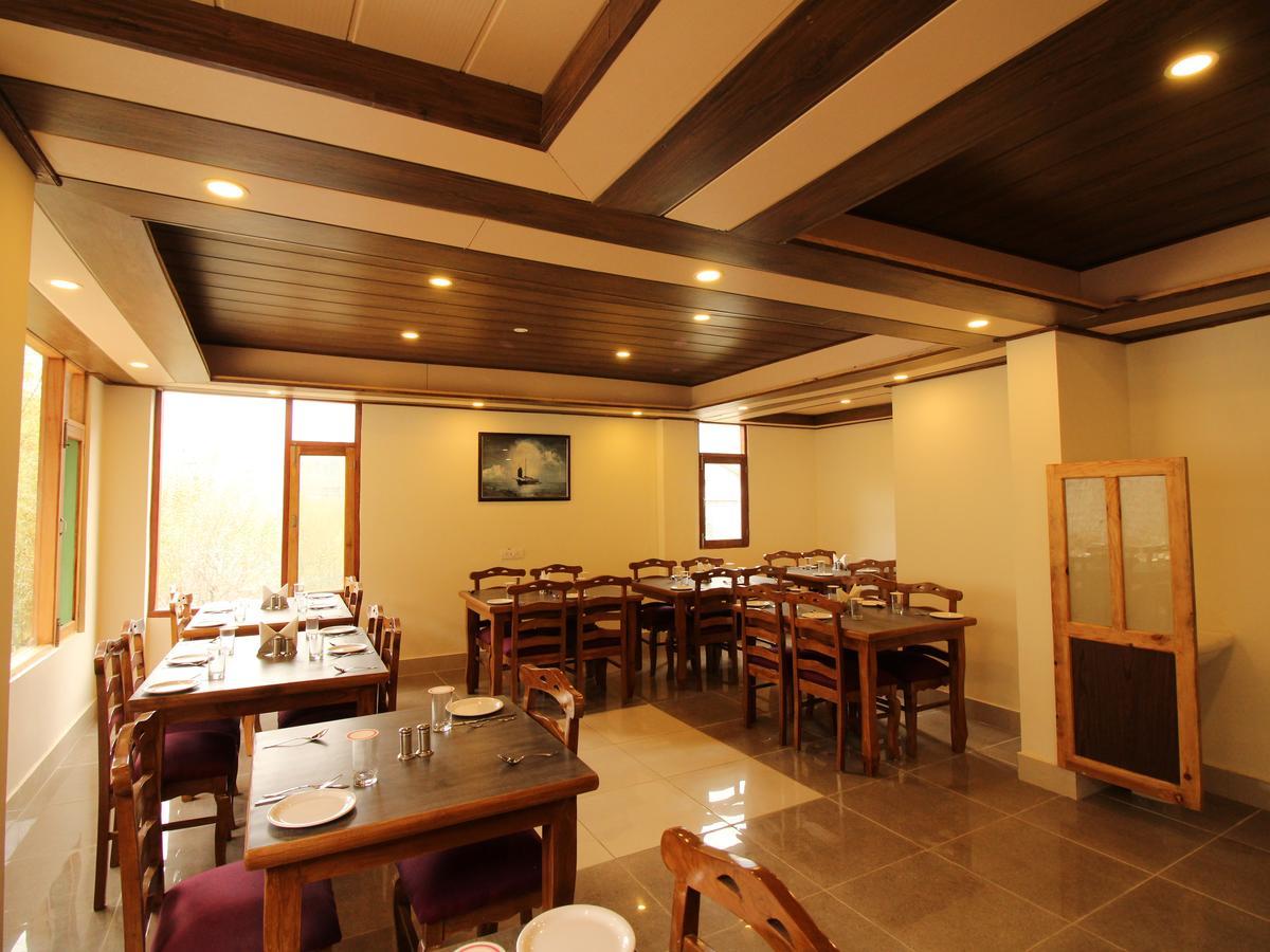 Tanglewood Villa Manāli Екстериор снимка